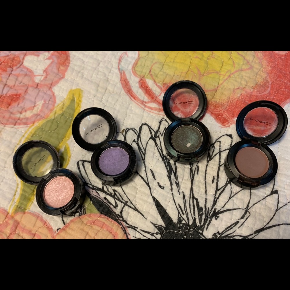 Mac iris purple eyeshadow